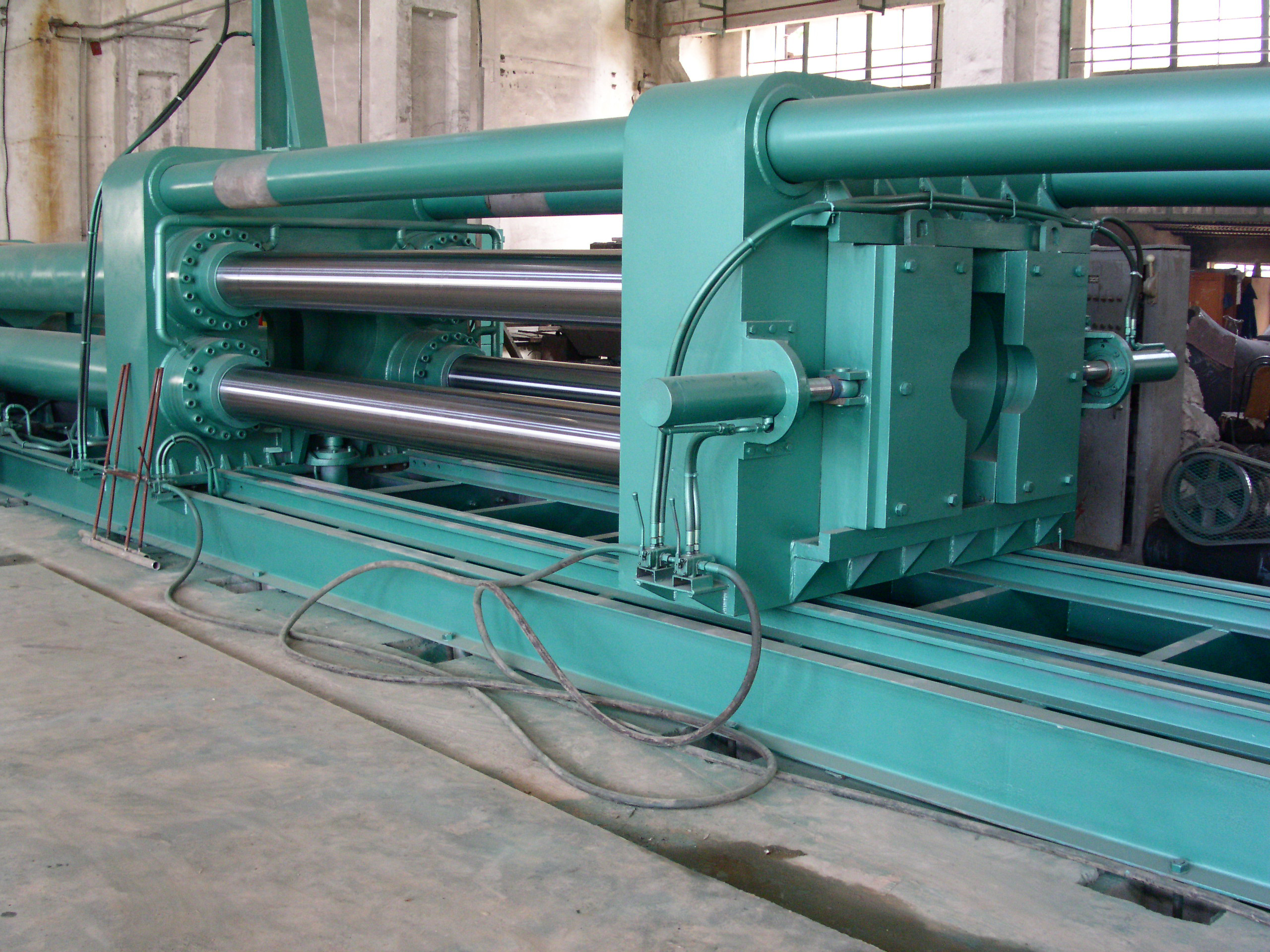 pipe bending machine